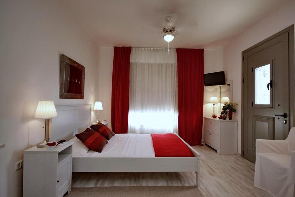 Aloe Luxury Apartments Porto Heli Eksteriør billede