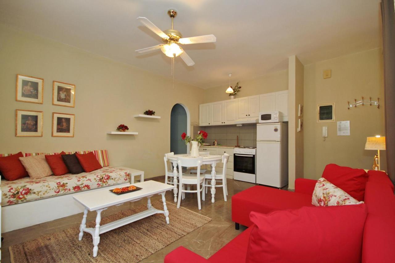 Aloe Luxury Apartments Porto Heli Eksteriør billede