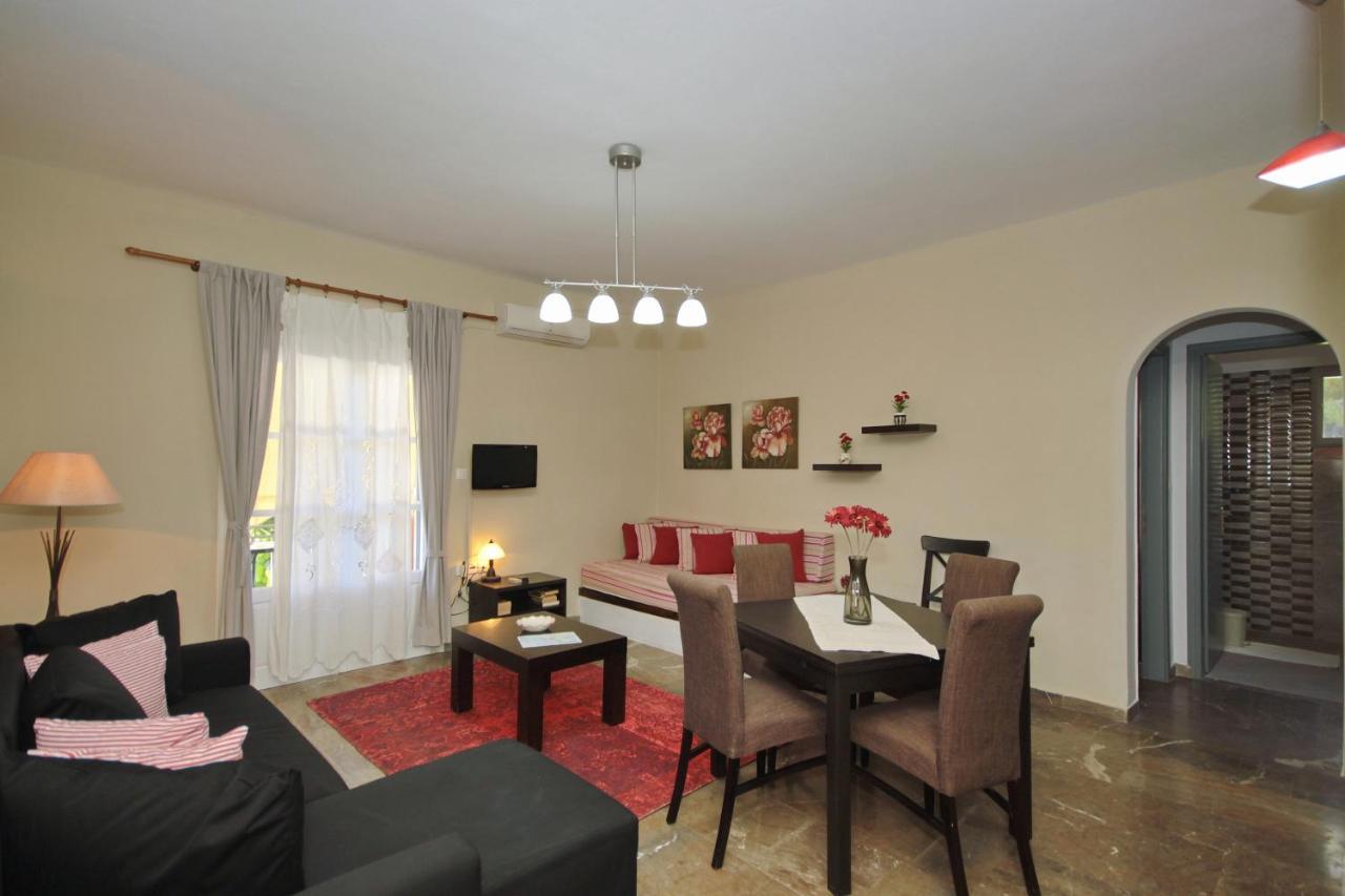 Aloe Luxury Apartments Porto Heli Eksteriør billede